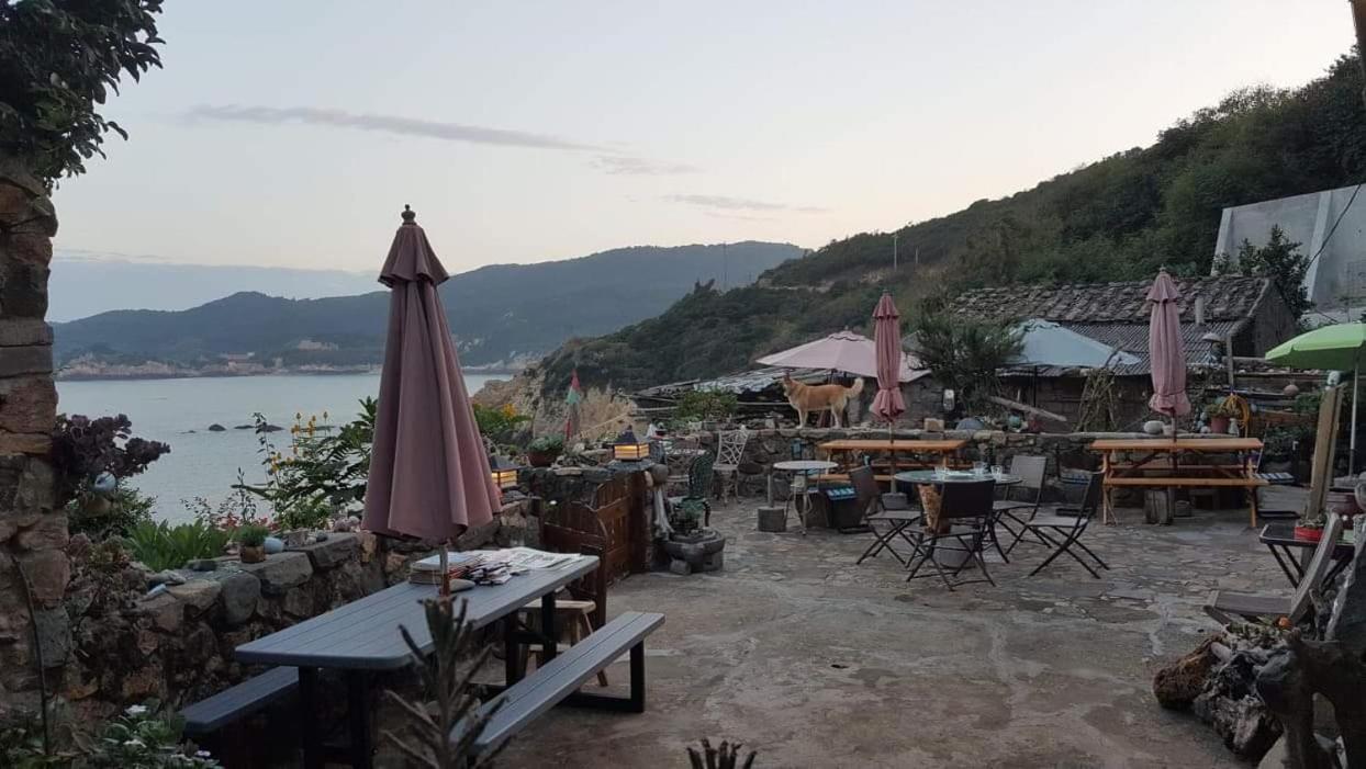 Furen Homestay Nangan Exterior photo