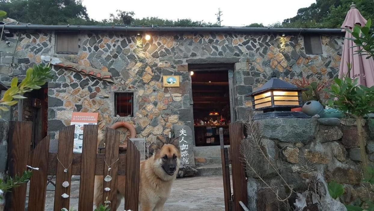 Furen Homestay Nangan Exterior photo